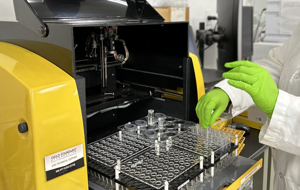 Instrument for testing supplements in a laboratory used for specifications testing according to 21 CFR 111.